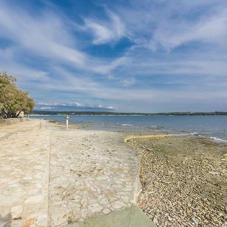 Apartment Lion Novigrad  Luaran gambar